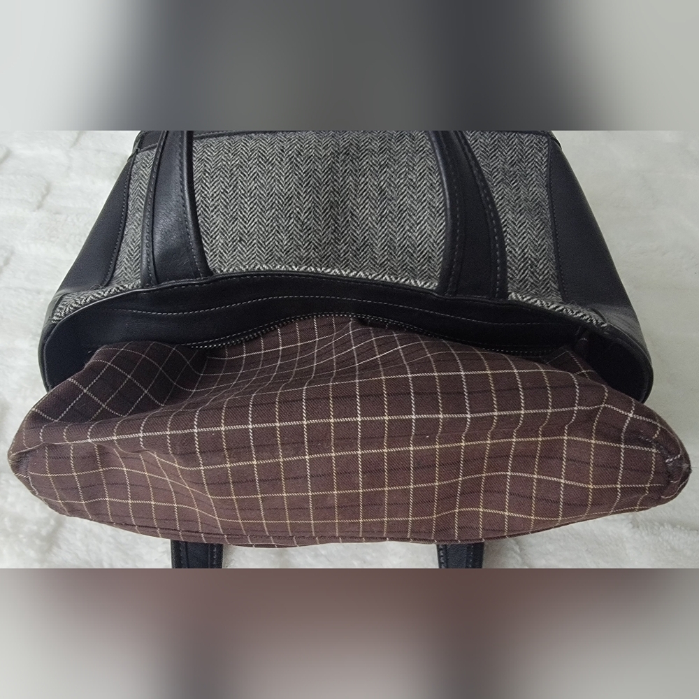 Coach Bleeker Top Handle Bag *J9D-6126* EUC - Picture 5 of 5